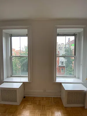 Rented by Avenues Real Estate | media 9