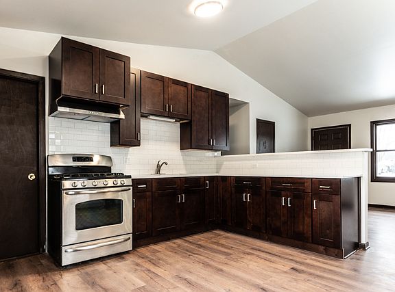 3rd image of 1804 Hiawatha Trl