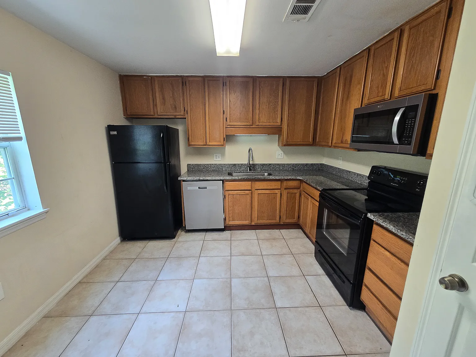 8105 Olympia Ct — Photo 4