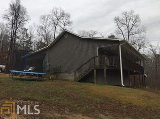 306 Cole Lake Dr, Toccoa, GA 30577
