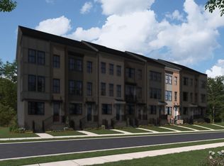 2684 River Birch Rd, Herndon, VA 20171