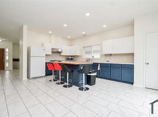 9641 Weldridge Dr, Sugar Land, TX 77498