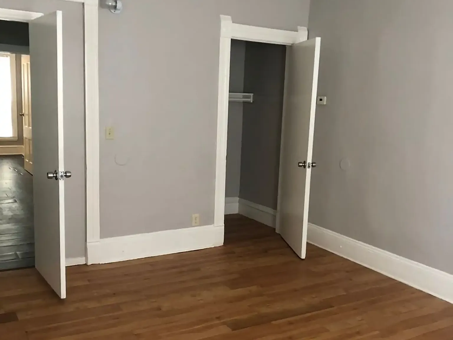 2 bed, 950 sqft, $1,350 — Photo 1