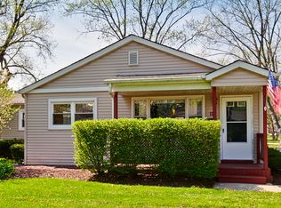 12 Golfview Rd, Lake Zurich, IL 60047