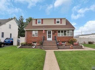 40-15 Jasper Rd, Fair Lawn, NJ 07410