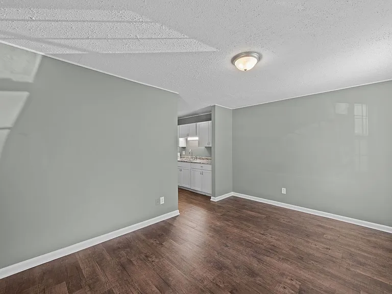 2815 Neuse Blvd — Photo 6