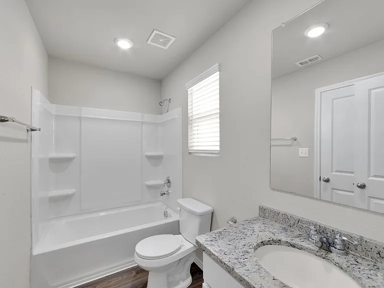 124 Marigold Pl — Photo 4