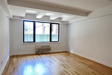 Rented by R New York