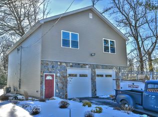 38 Long Ave, Mahwah, NJ 07430