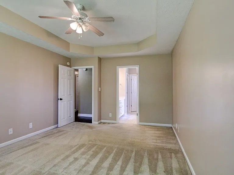 3729 Kendra Ct N — Photo 22