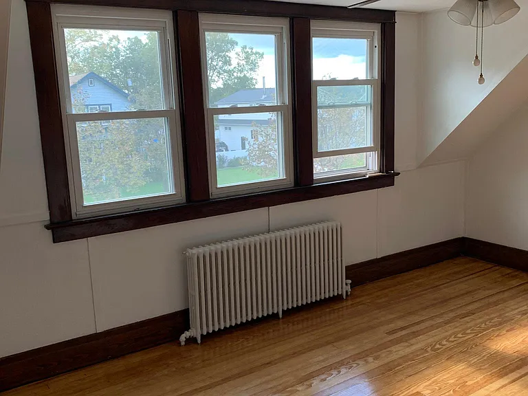 187 School St — Photo 1