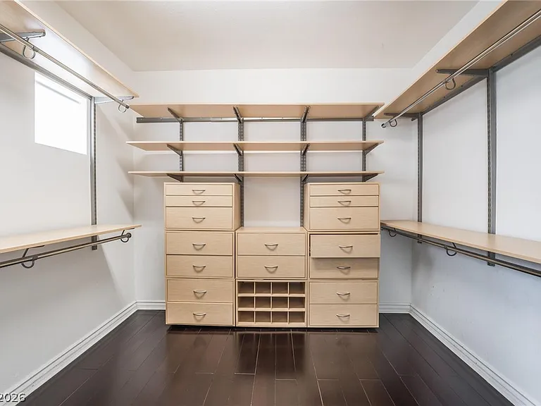 9675 Irvine Bay Ct — Photo 22