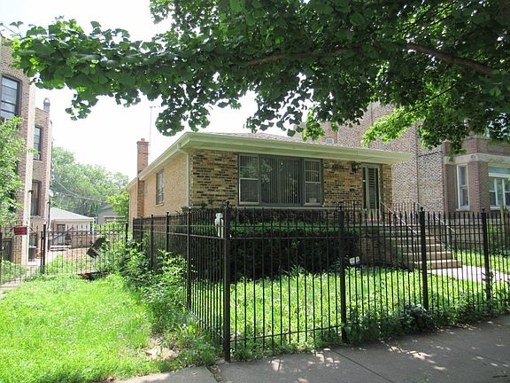 3rd image of 3835 S Campbell Ave