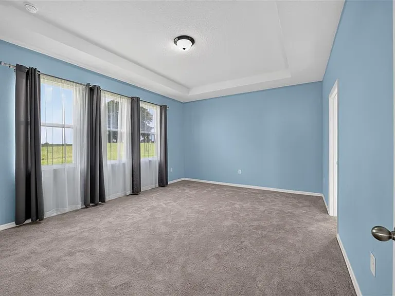 4572 SW 65th Pl — Photo 32