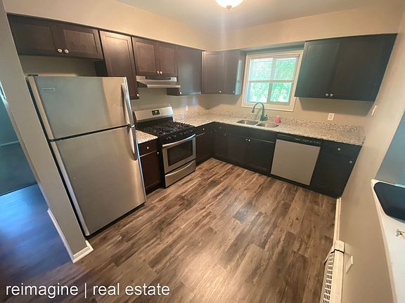 5th image of 7104 36th Ave N #12