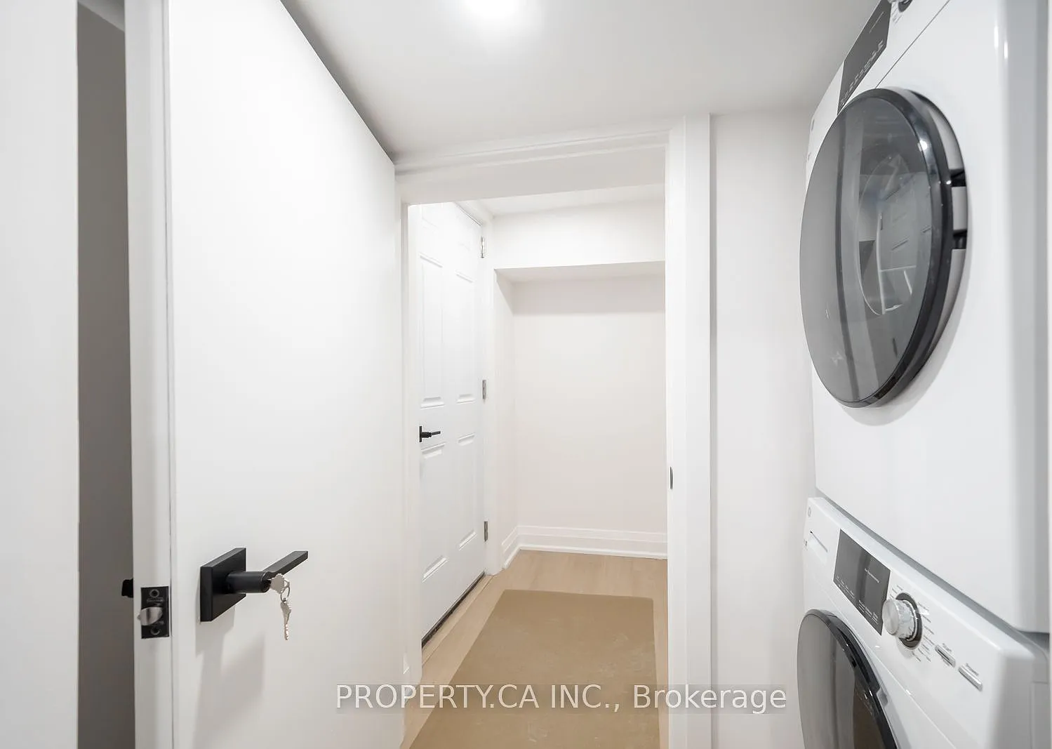 2 bed, $2,400 — Photo 1