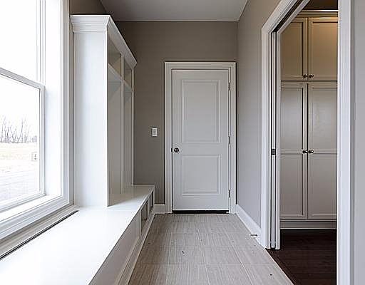 3rd image of 5548 Seney Cir