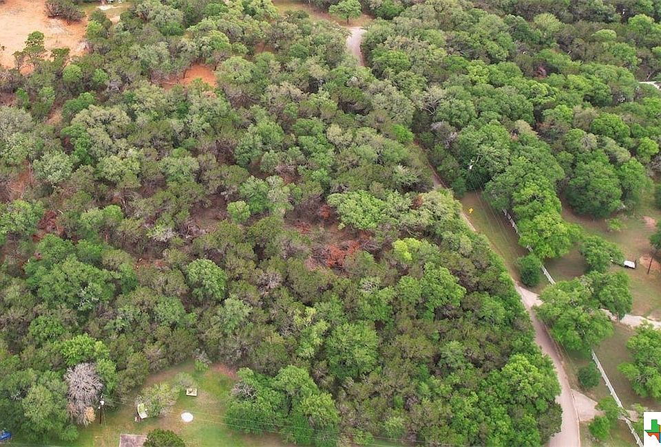2nd image of 110 Deertrail Dr