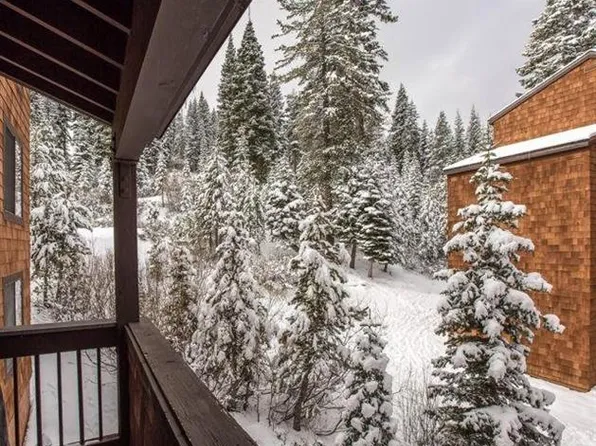 11569 Snowpeak Way #1-10, Truckee, CA 96161