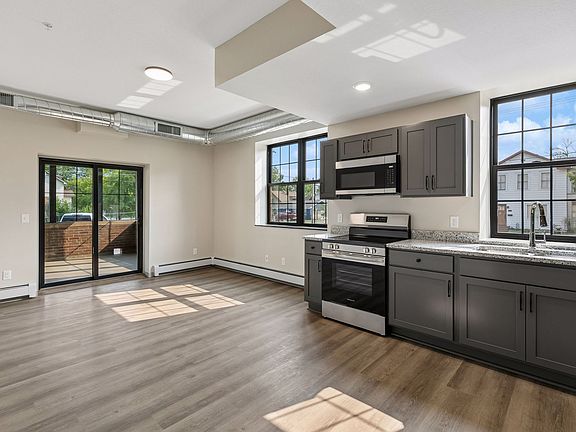 3rd image of 321 6th St E Unit 3