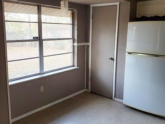 5th image of 5713 Jane Anne St