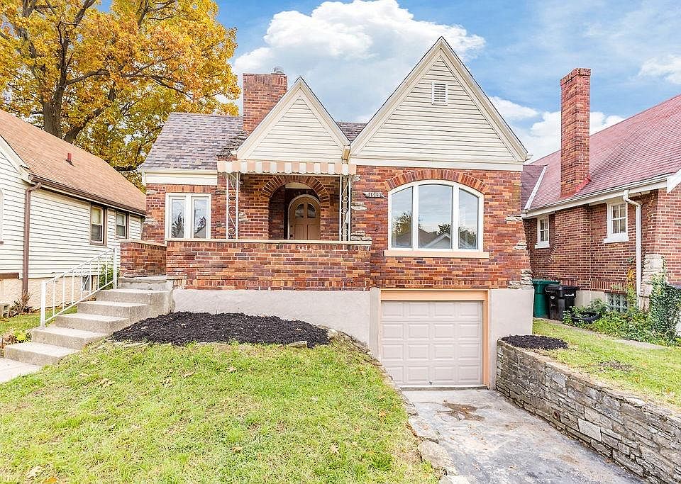 1st image of 1919 Garden Ln