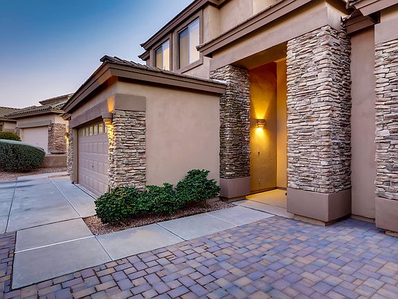 3rd image of 7957 E Sugarloaf Cir