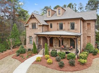 1050 Lunsford Cir, Alpharetta, GA 30004