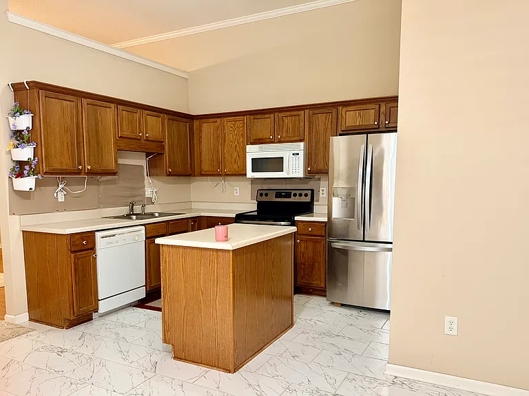 7479 Bakers Glenn Ln — Photo 5