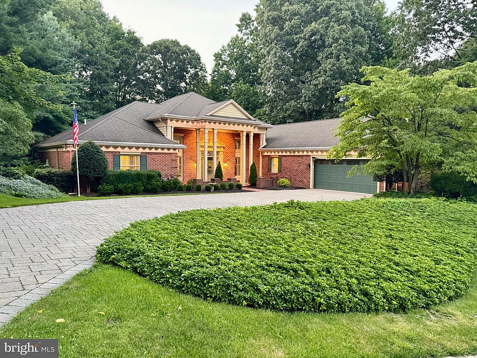 2nd image of 1071 Stoney Run Rd