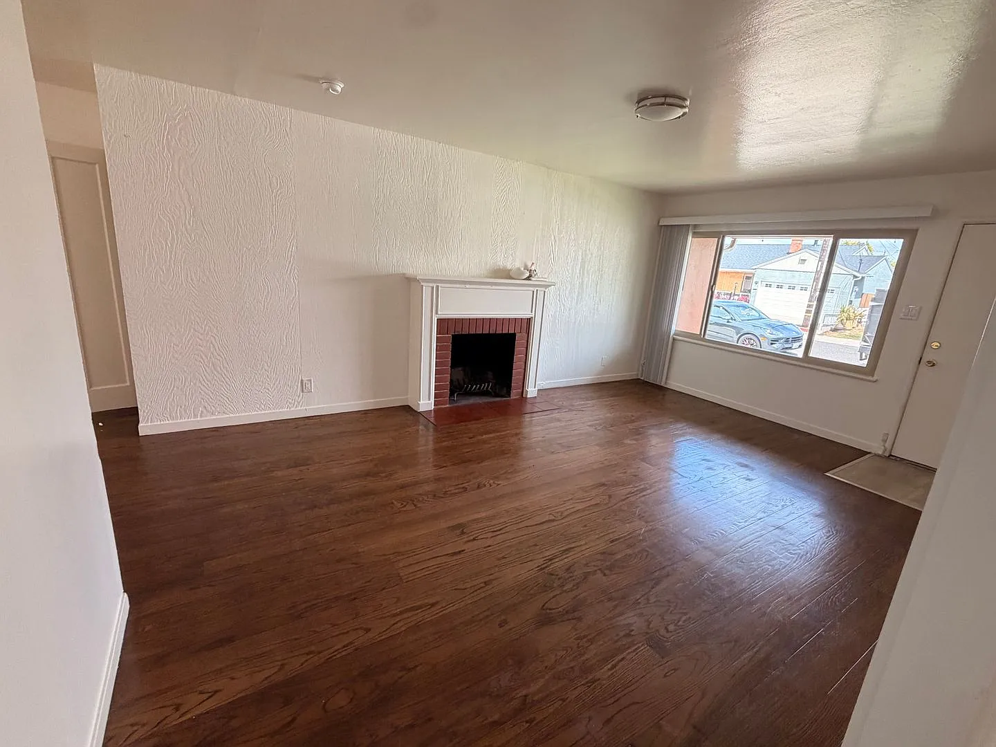 Must See! Beautiful 3 Bedroom 2 Bath Home In Hayward Ca — Photo 4