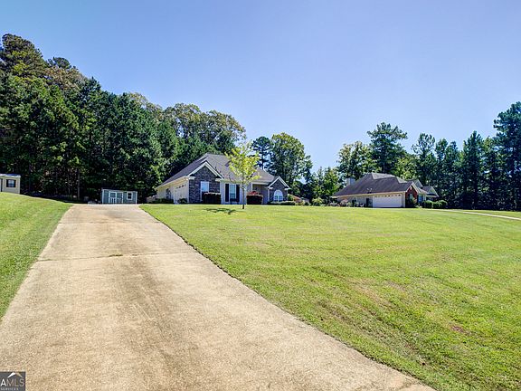 3rd image of 229 John Lovelace Rd