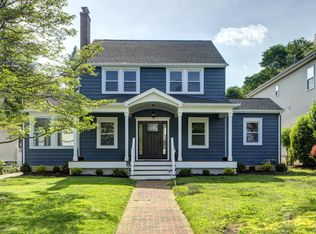 90 South St, Red Bank, NJ 07701