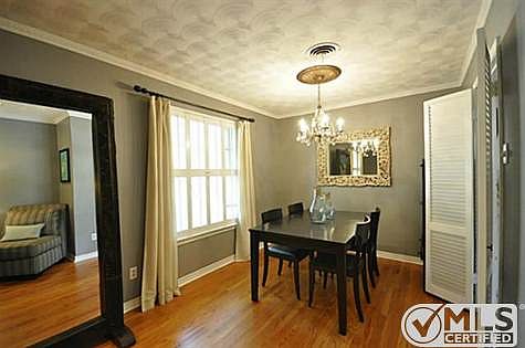 4th image of 10105 Linkwood Dr