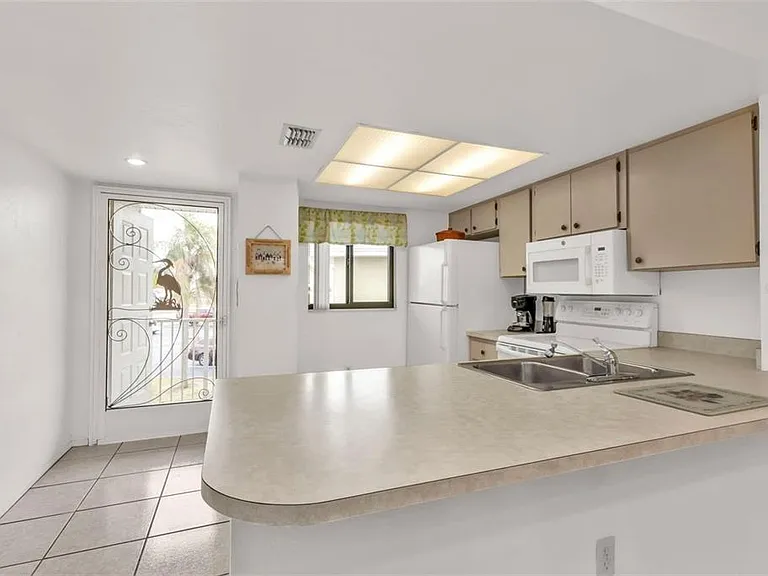 25225 Rampart Blvd #1606 — Photo 6