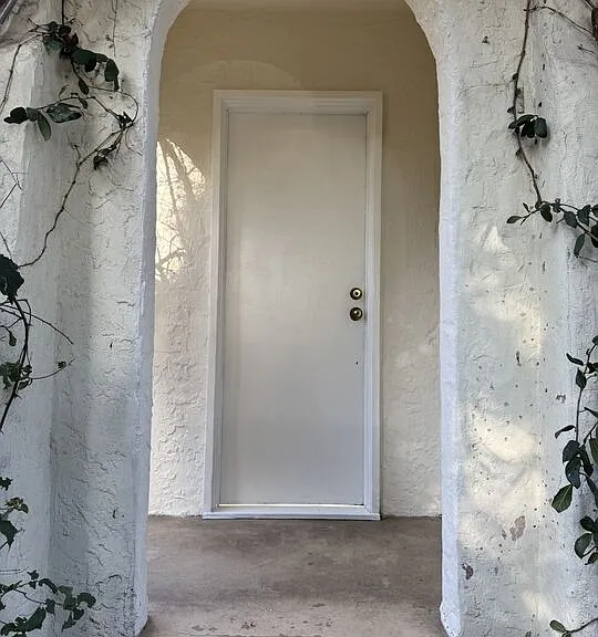 8715 Sherwood Dr — Photo 4