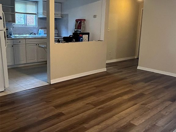 4th image of 81-10 166th St #1