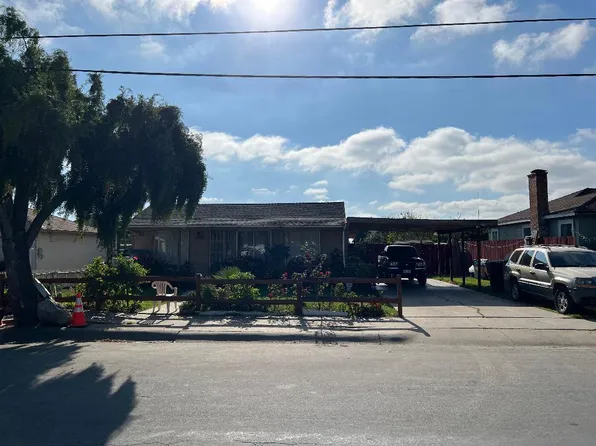 1056 C St, Salinas, CA 93905