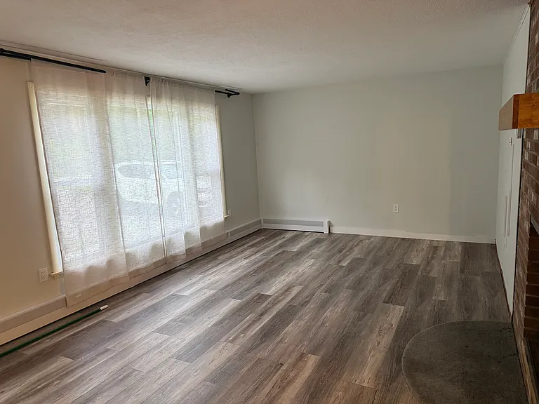 274 Hanks Hill Rd — Photo 10