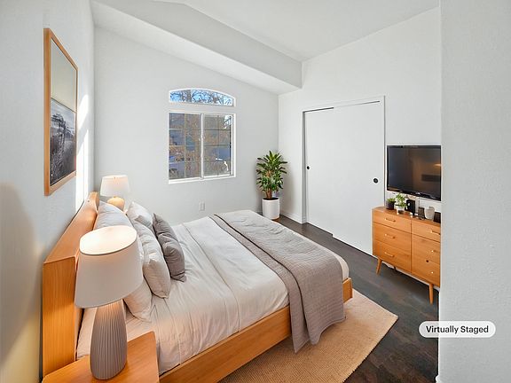 4th image of 6023 Full Moon Ave NW
