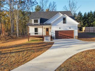 704 Sherwood Ave, Honea Path, SC 29654