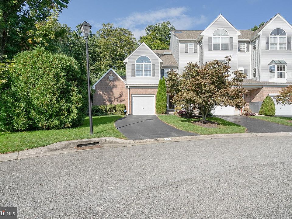 1st image of 113 Vineyards Ct