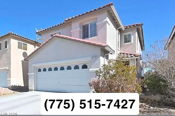 3 bed, 2.0 bath, 2318 sqft, $1,520 — Photo 1