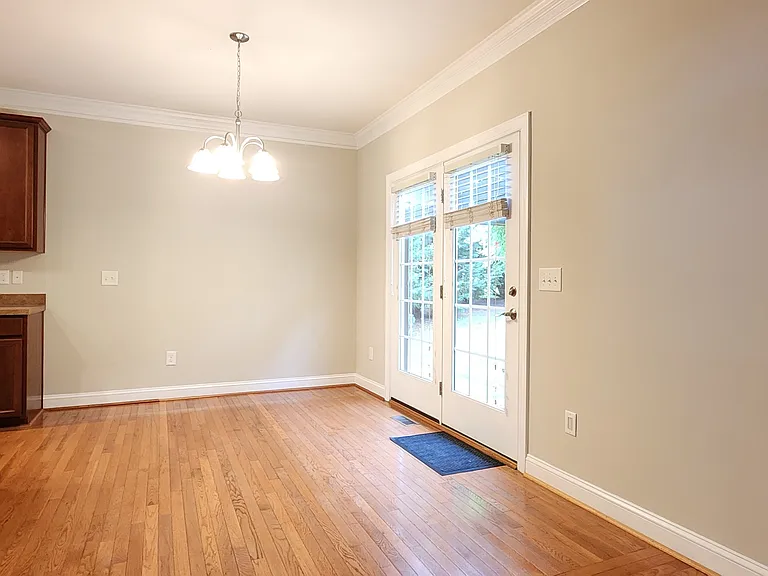 411 Five Pine Ct — Photo 9