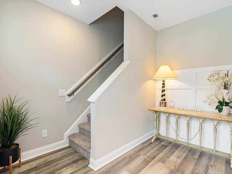 124 Bridge Point Cir — Photo 6