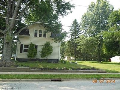 2nd image of 465 S Summit St