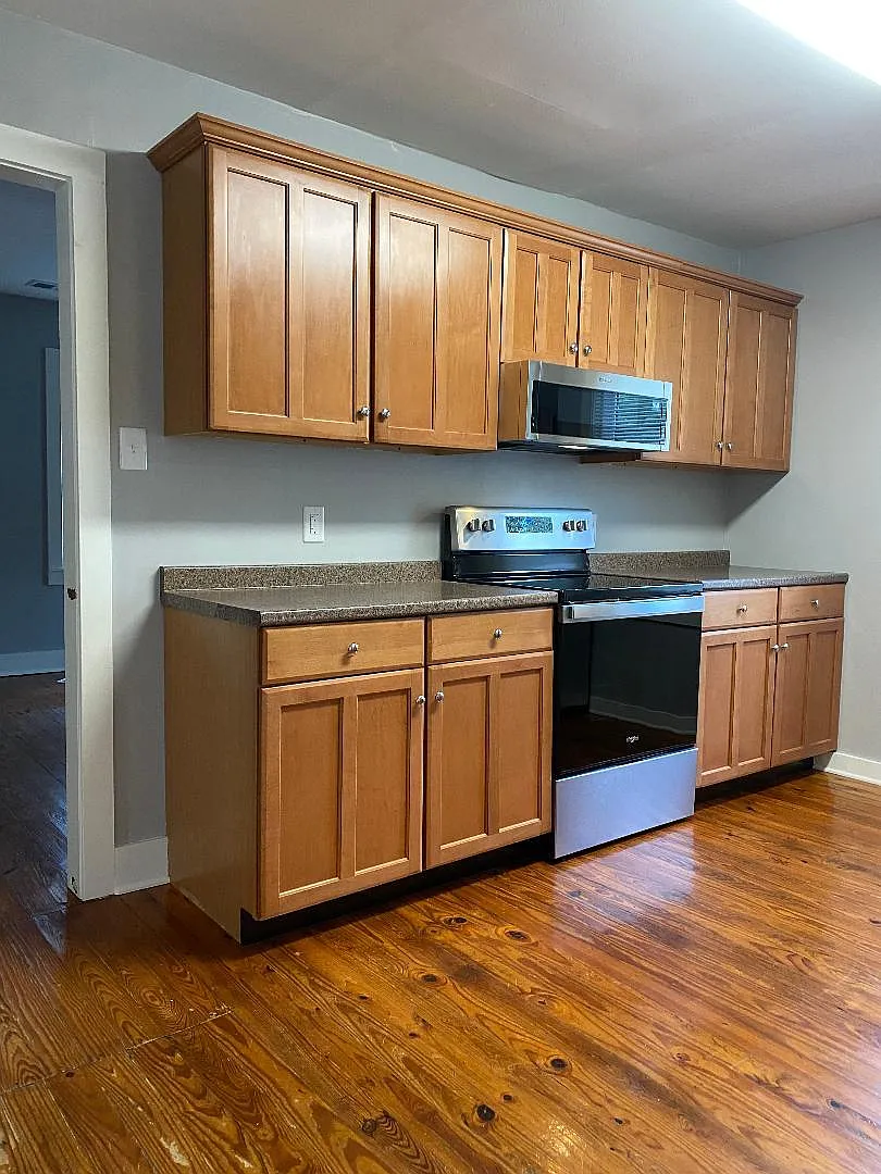 2 bed, 900 sqft, $1,600 — Photo 4