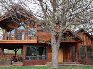 1003 Chambers Dr, Colorado Springs, CO 80904