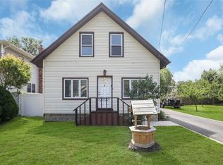 74 Scudder Ave, Copiague, NY 11726