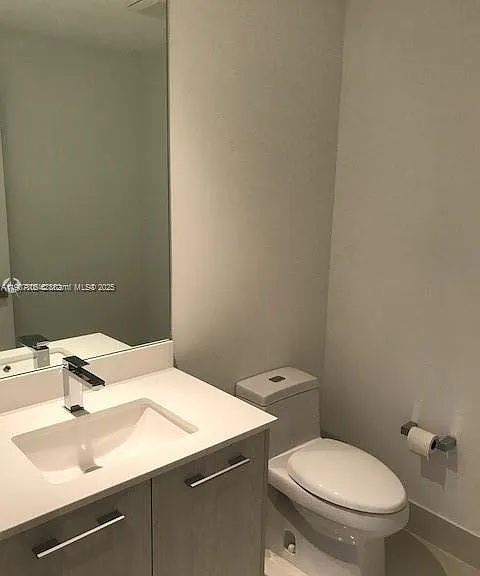 55 SW 9th St #2510 — Photo 8
